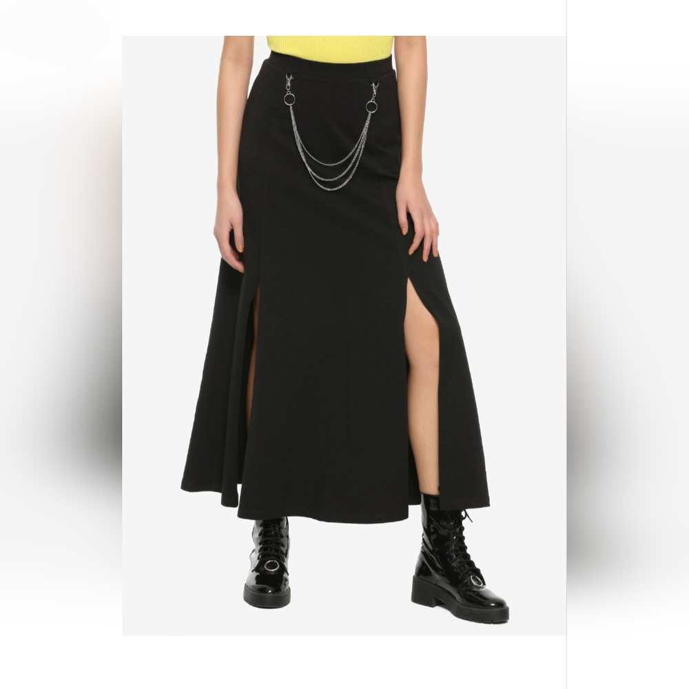 Hot Topic maxi skirt with side slits Size XXXL